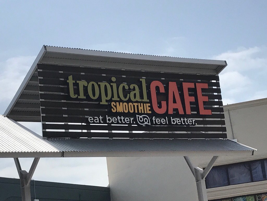 Tropical Smootdie Cafe